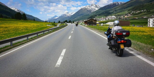 road 6510548 640x323 - Como preparar tu viaje en moto