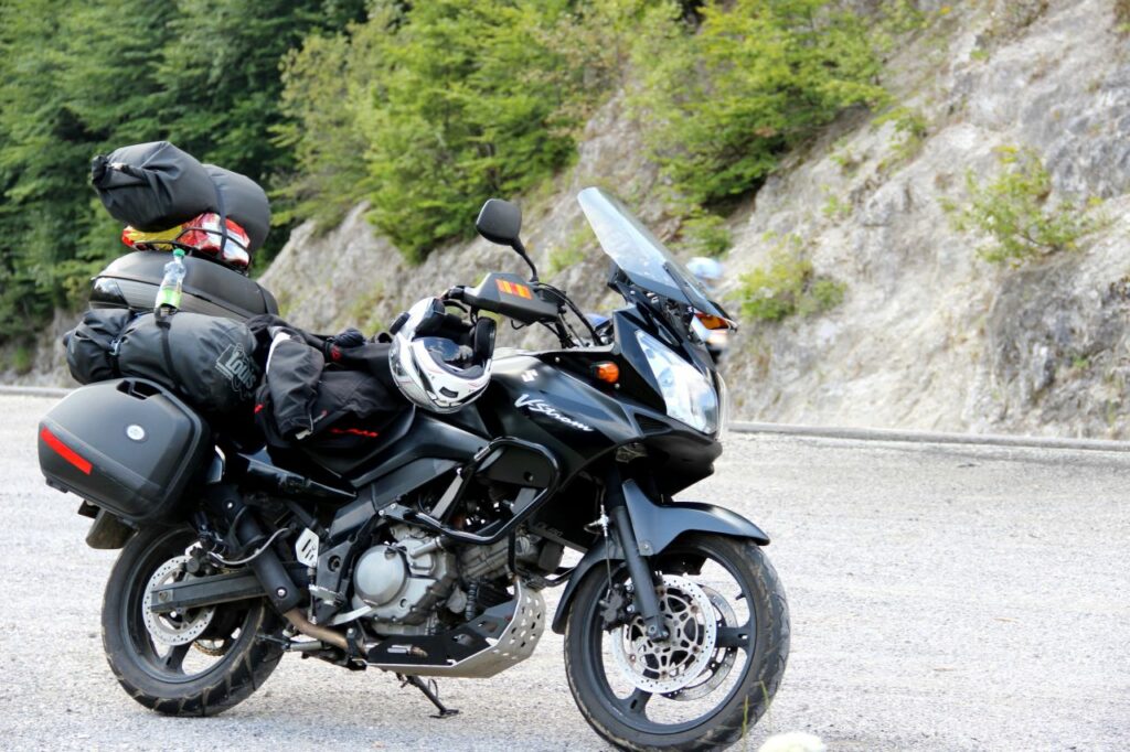 equipacion para viajes 1 1024x682 - Como preparar tu viaje en moto